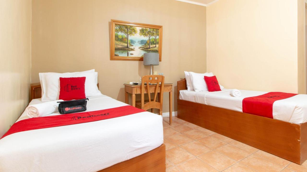 Reddoorz @ Downtown Tacloban Hotel Luaran gambar